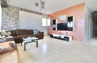 Апартаменты Susanj Boulevard Sea View Apartments Бар Апартаменты с 2 спальнями-5